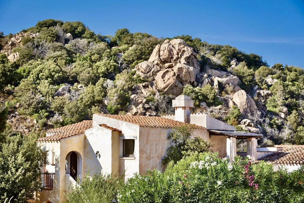 Apartment Isa-Residence Wityh Swimming-Pool Near Porto Cervo And Only 350 Meters From The Beach Liscia di Vacca Italy